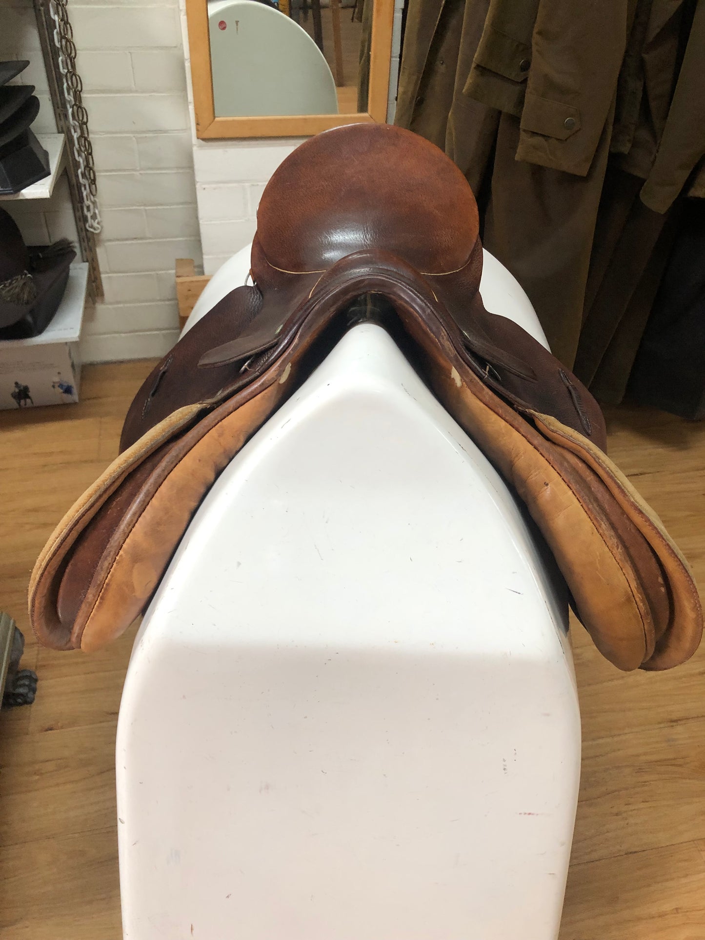 Stubborn Siegfried jumping saddle